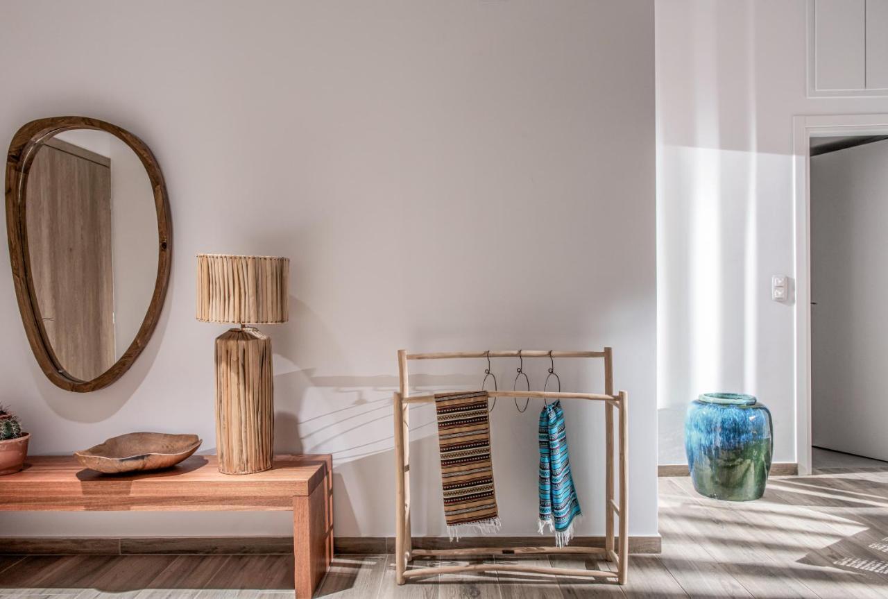 Khroma Luxury Suite 1 Beach Front Apartment Hersonissos  Exterior photo