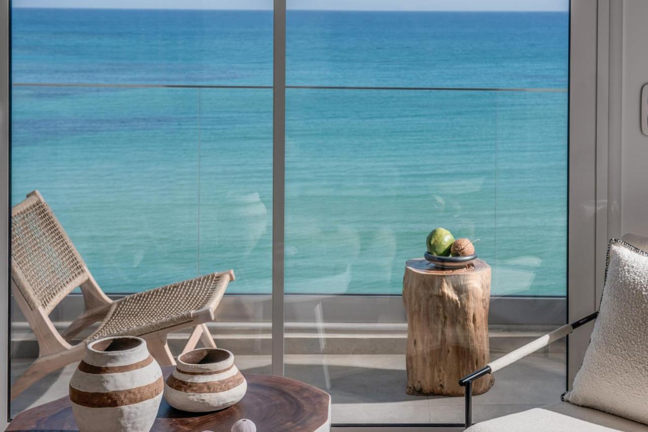 Khroma Luxury Suite 1 Beach Front Apartment Hersonissos  Exterior photo